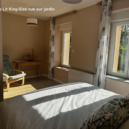 Maison D'hote, L Ecrin De La Boudiere, Immersive Et En Option ベッド・アンド・ブレックファスト