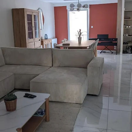 ベッド・アンド・ブレックファスト Maison D'hote, L Ecrin De La Boudiere, Immersive Et En Option 3*